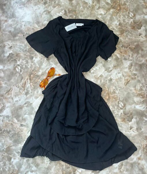 Straight dress