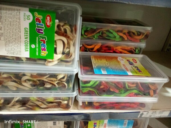 Jelly snakes