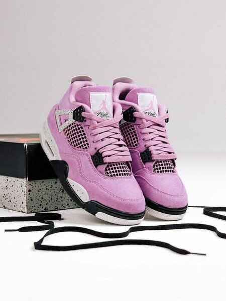 Air Jordan 4
