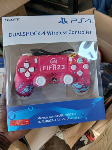 PS 4 Game pad