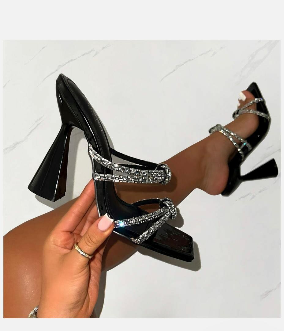 SIMMI LONDON