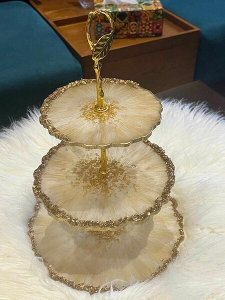 Resin tier tray