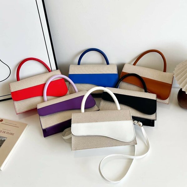 Pochette élégante en tissu multicolore