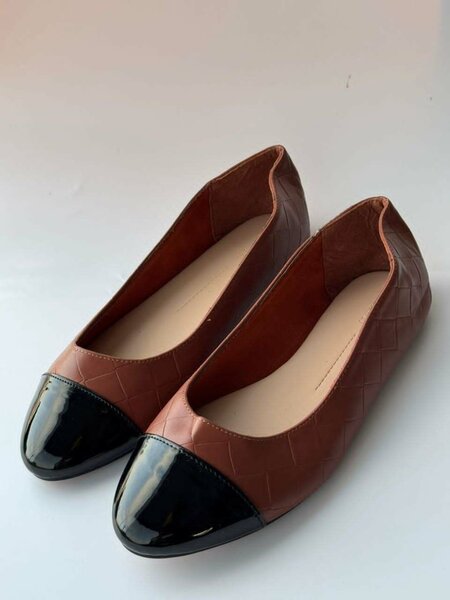Flats shoes