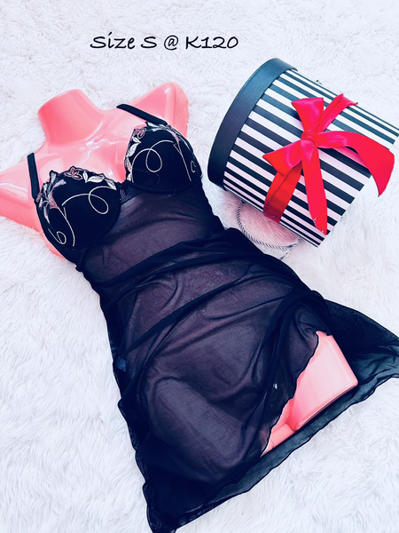 Lingerie noir