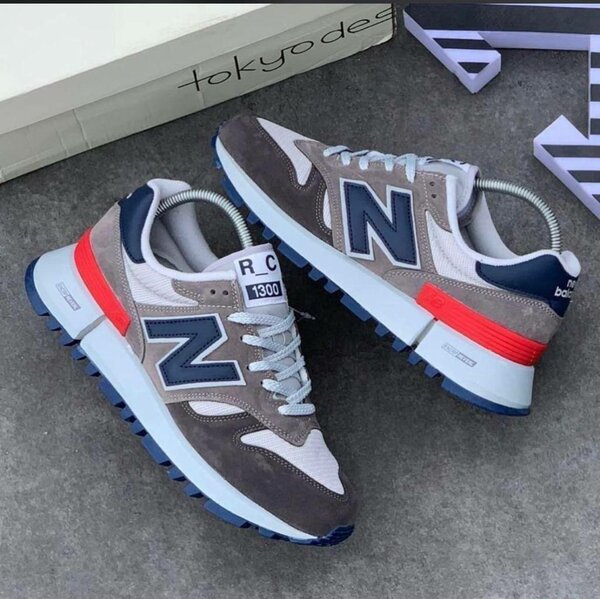 Unisex Sneakers