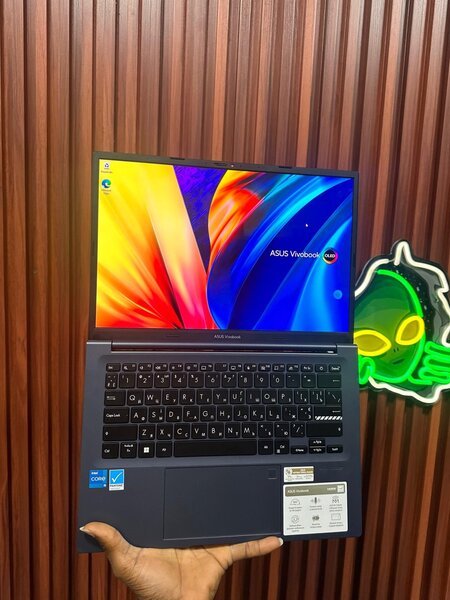 Asus Vivo book. 14