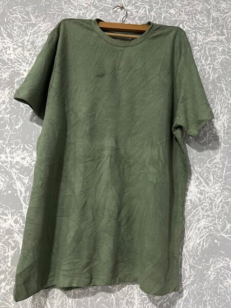 Round neck Tee