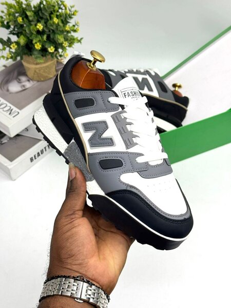 Fashion sneakers
