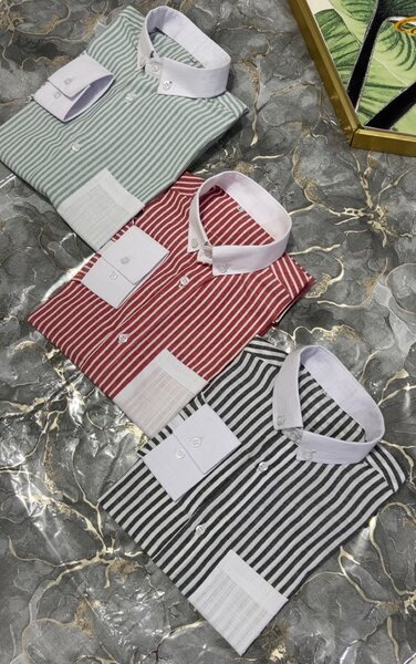 Chemise rayée élégante homme