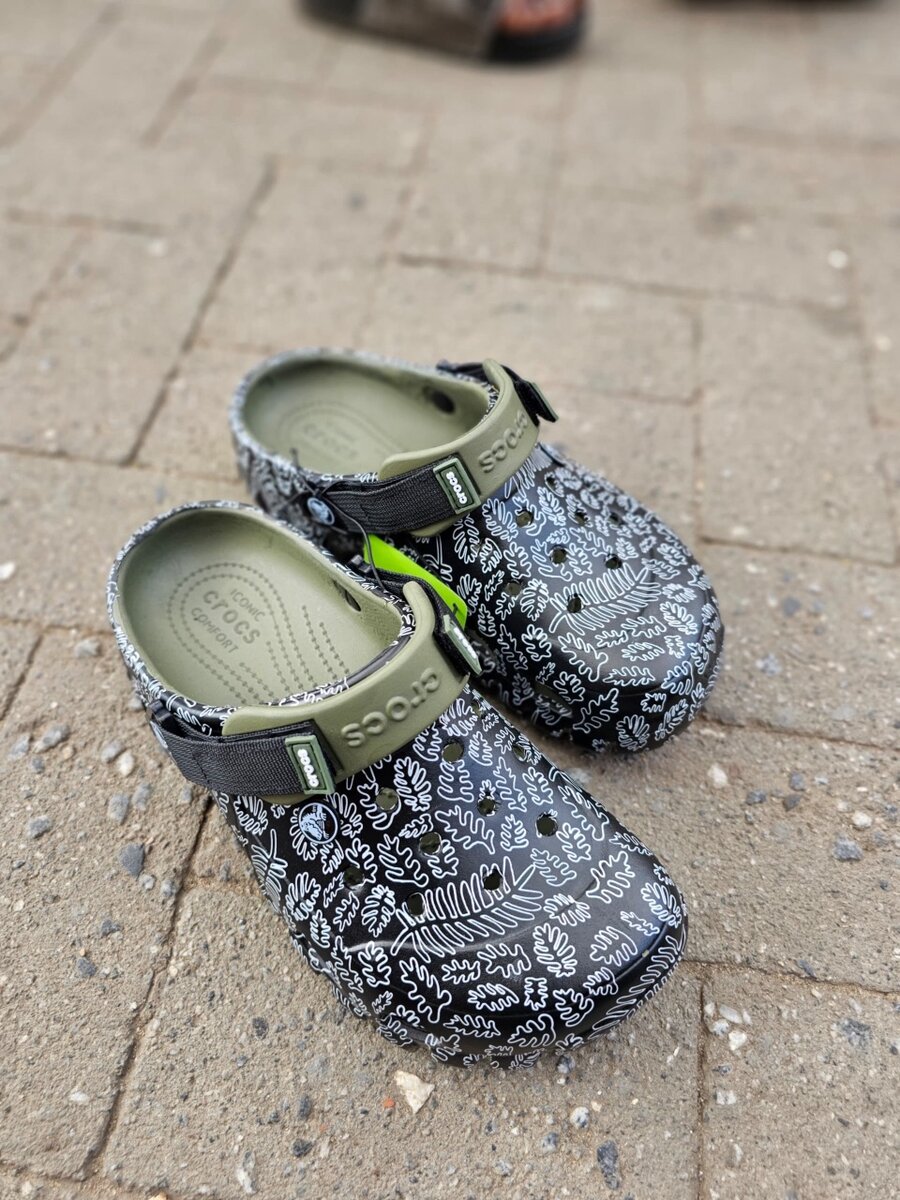 Crocs