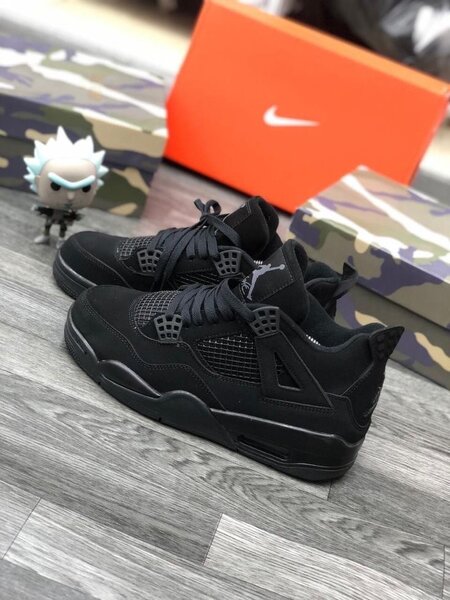 Jordan 4 noir original
