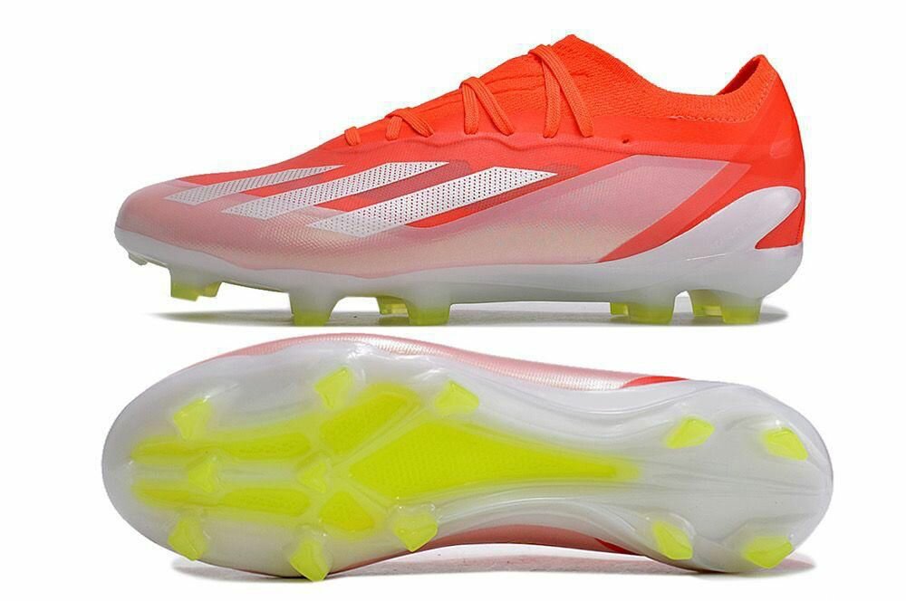 Crampons paire de margue adidas f50