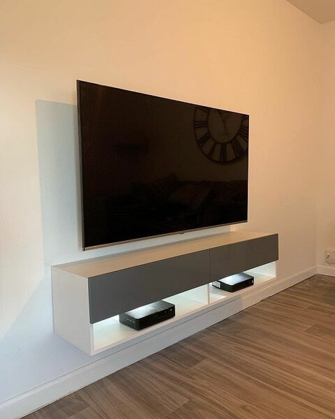 Flat Screen Tv