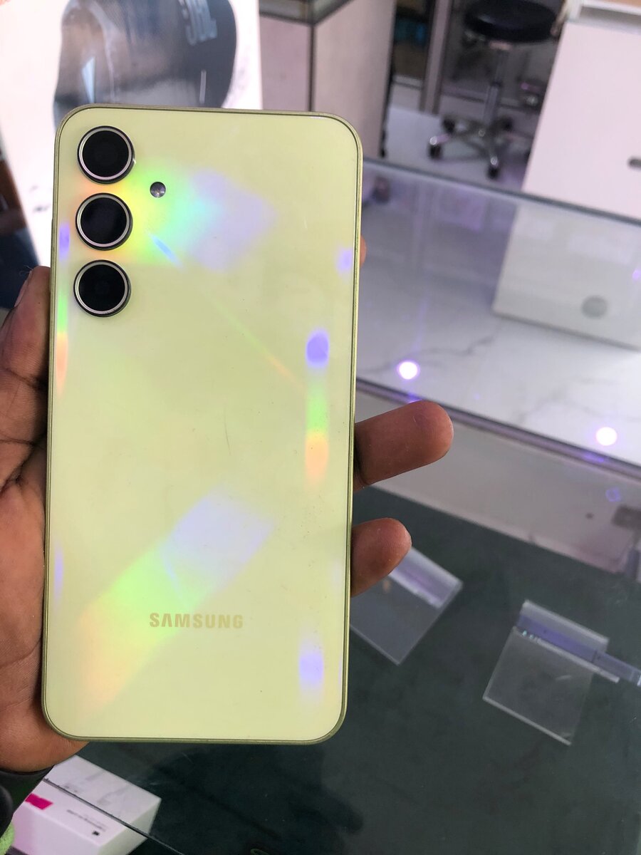Samsung A35