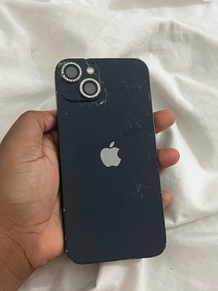 iPhone 13 simple