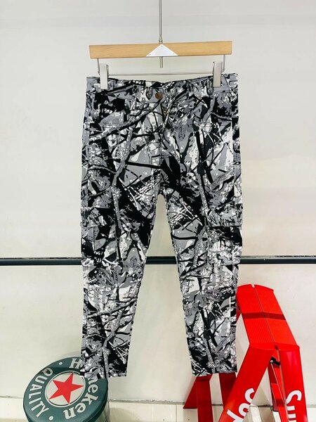 *JOGGERS AVAILABLE*