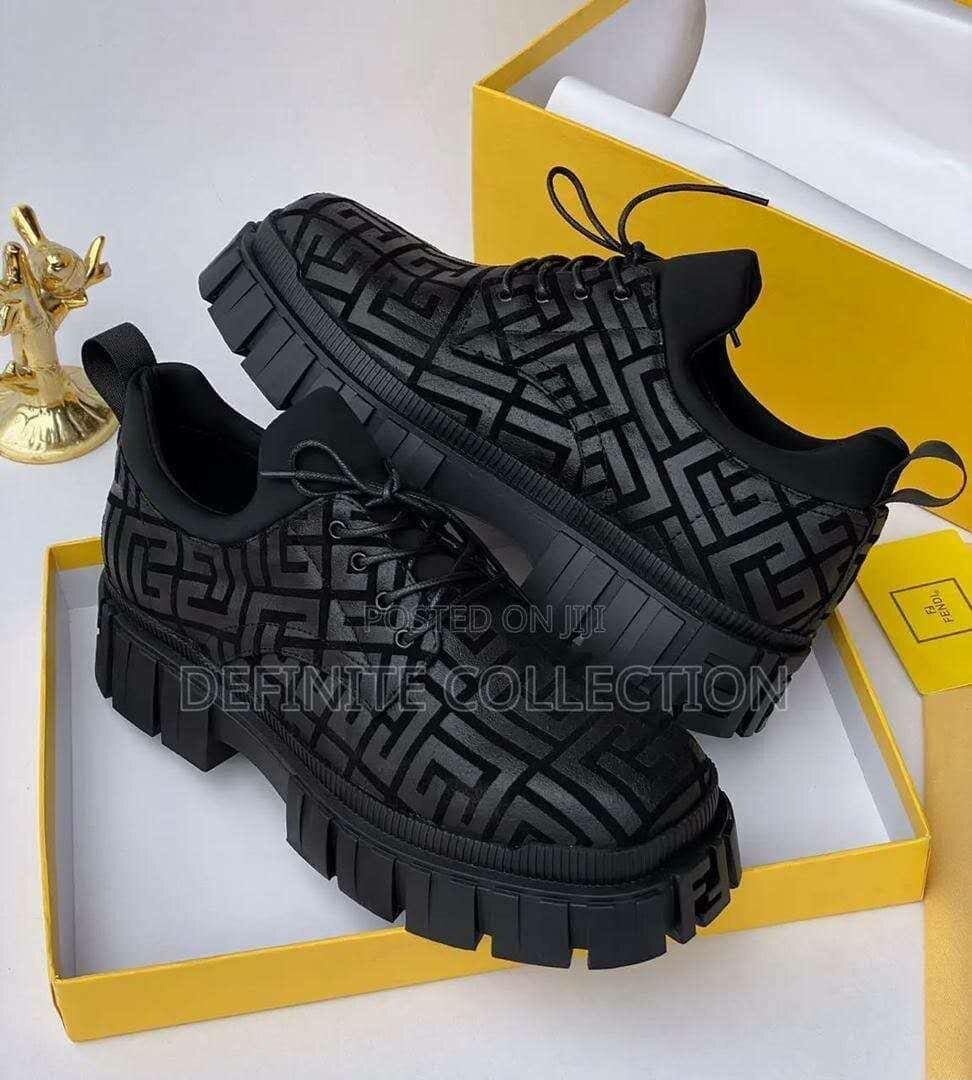 FENDI CLASSIC SHOES