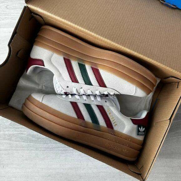 Chaussure Adidas pour femme