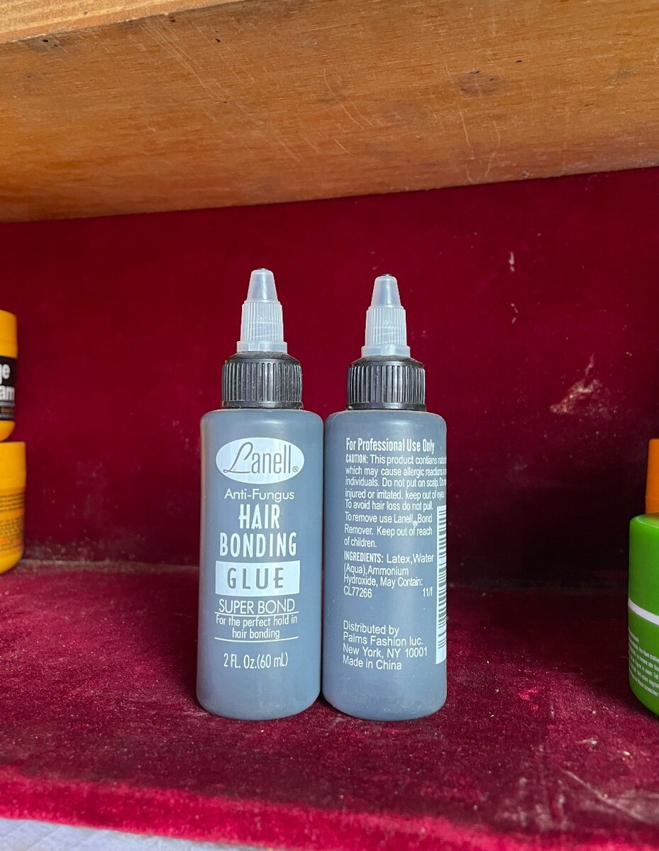 Colle capillaire anti-fongique