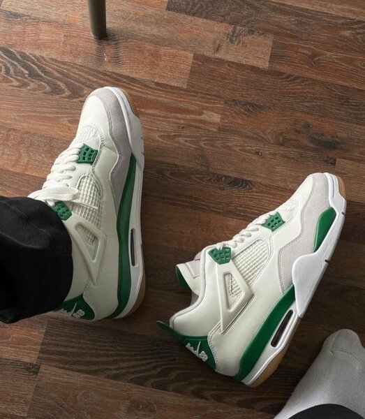 Jordan 4