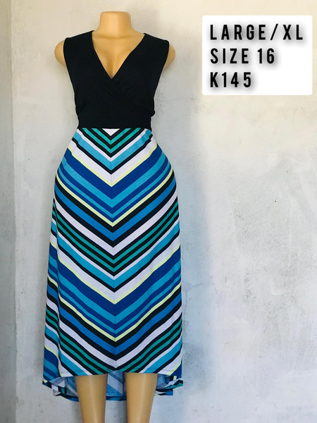 Robe noir bleu