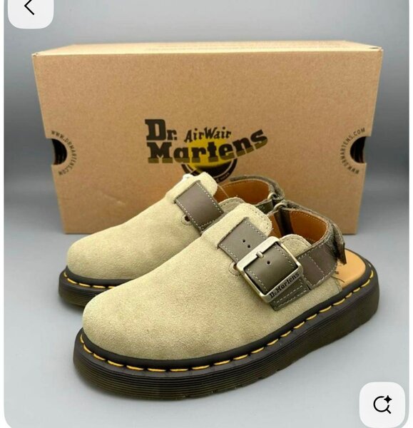 Sabots en cuir Dr. Martens