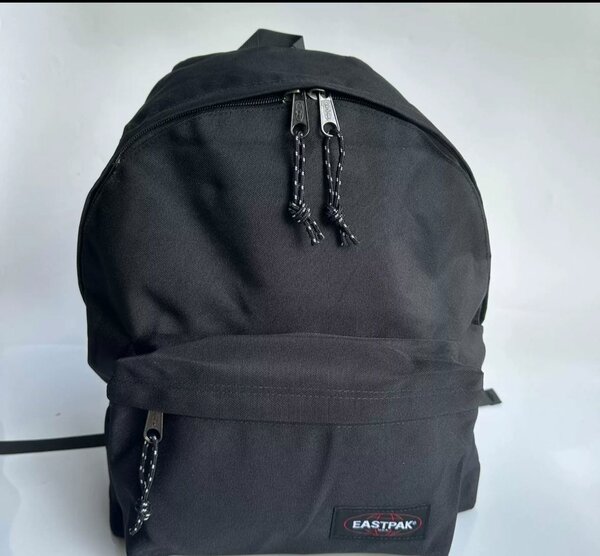 Sac à dos noir robuste