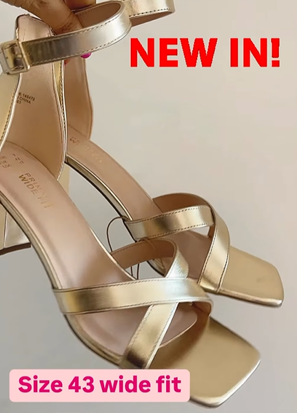 Block heel sandals