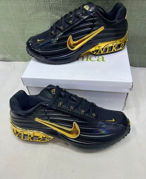 NIKE CLASSIC