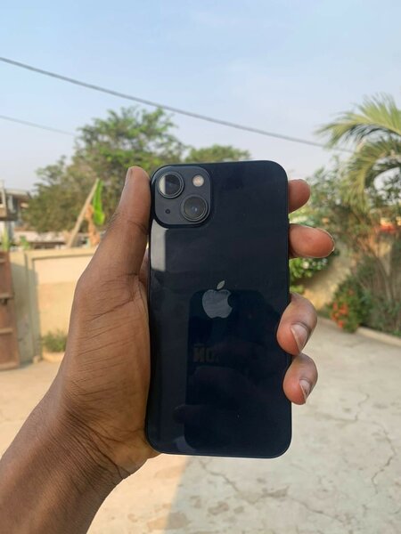 iPhone 13