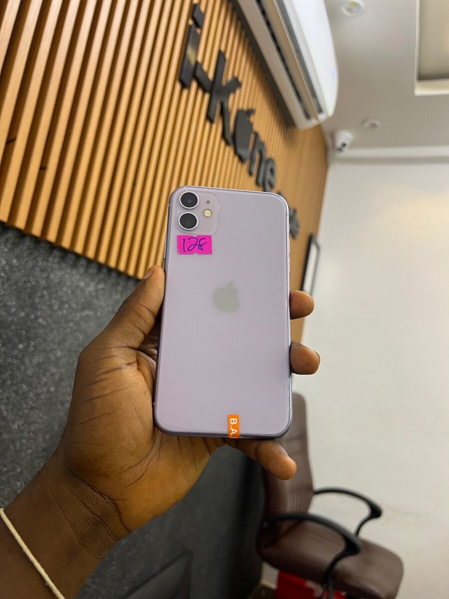 iPhone 11