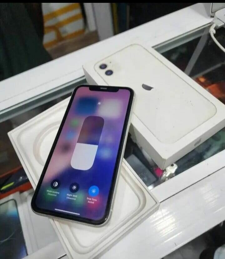 Apple iPhone 11 - Multicolore