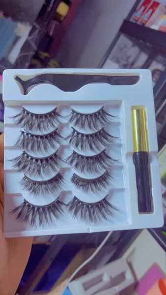 Cils Magnétiques avec Eyeliner