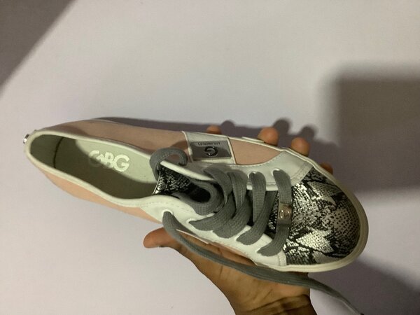 Sneakers 5