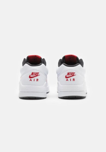 AIR JORDAN