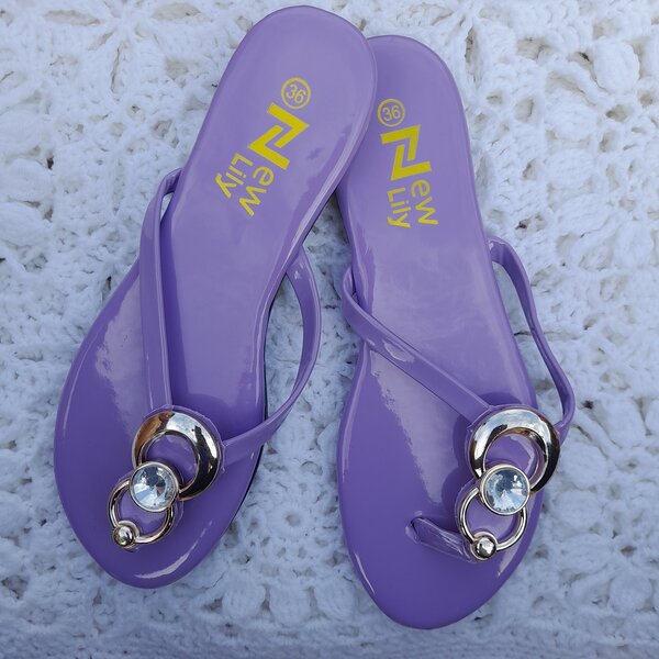 Ladies flip flop