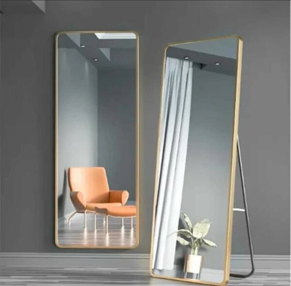 Room mirror