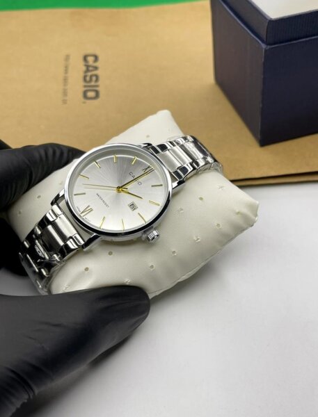 Montre Homme Casio Élégante