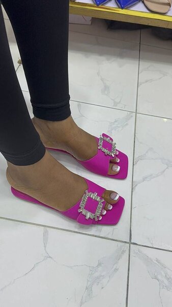 Trendy Slippers