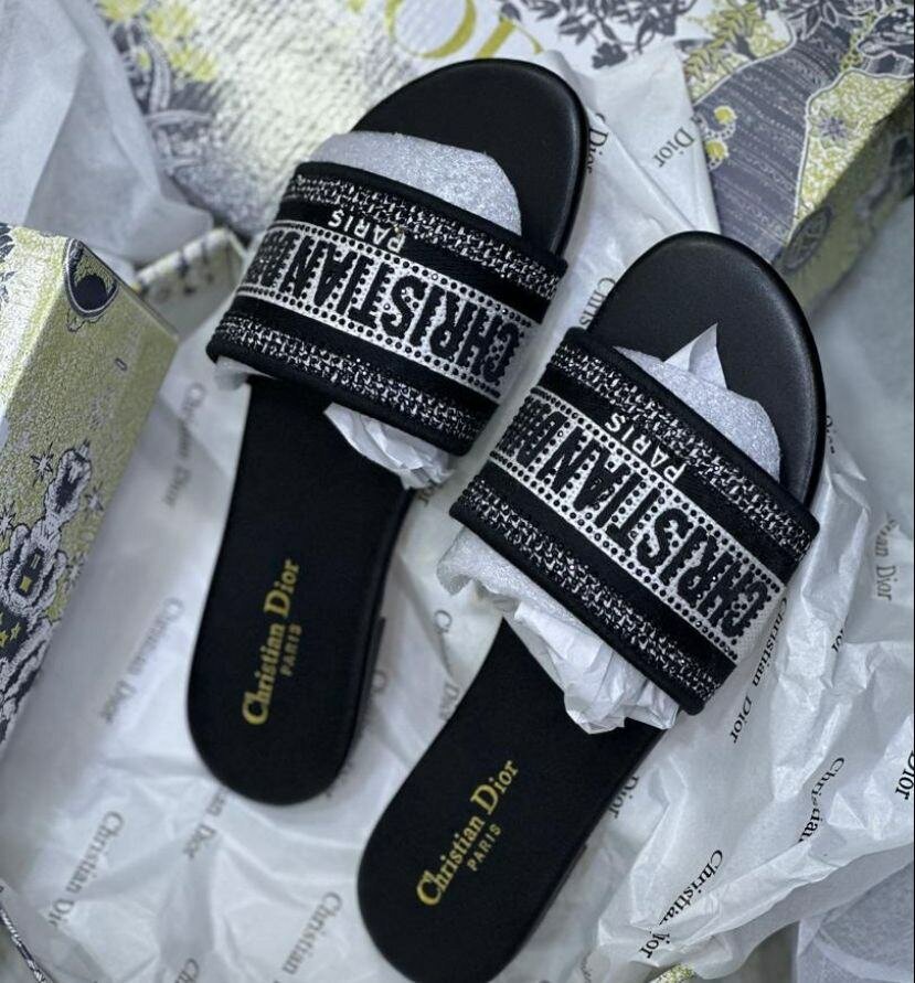 Hermes slippers