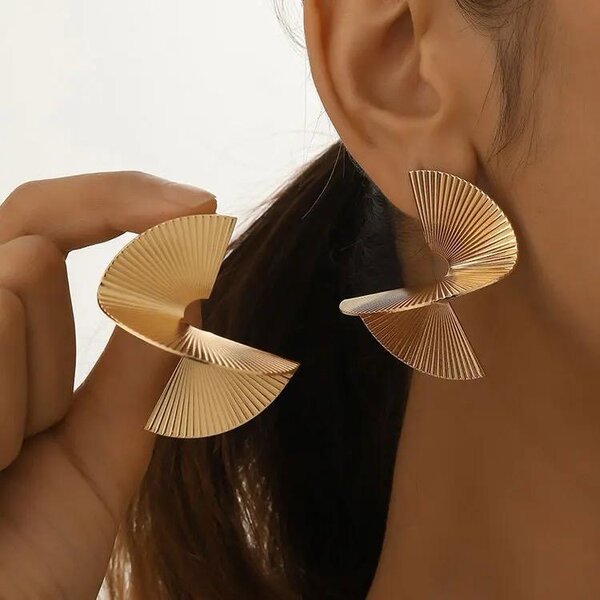 Gold Earring