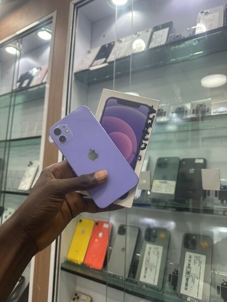 IPhone 12