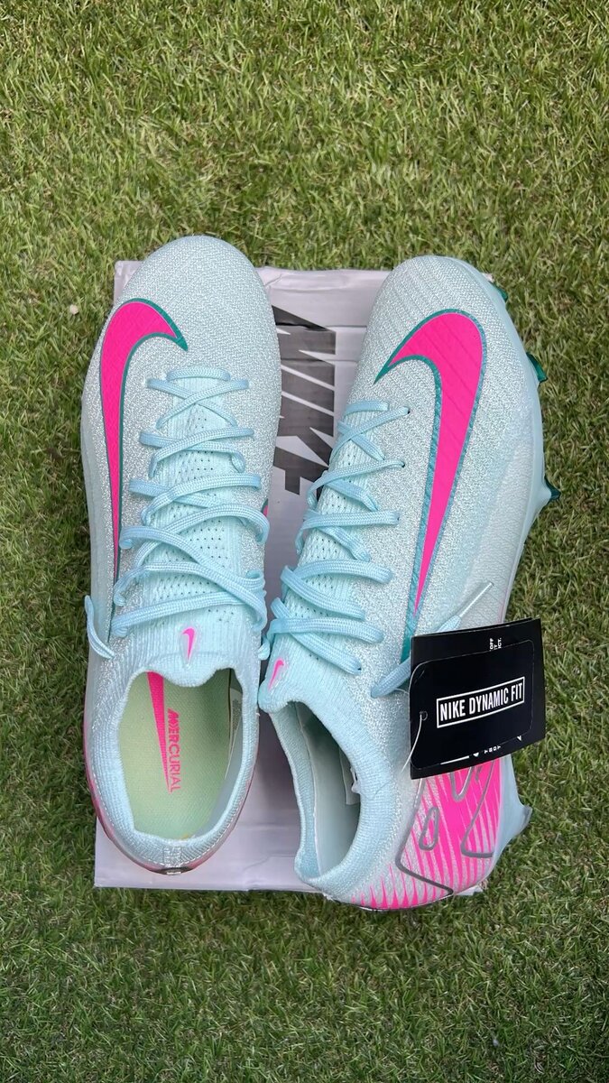 Chaussures de Football Nike Mercurial