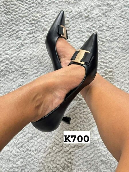 kitten heels