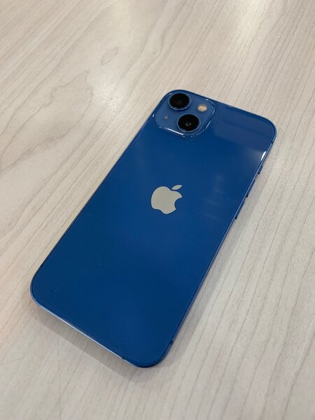 iPhone 13