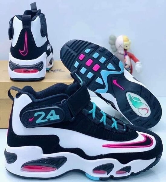 Sneaker