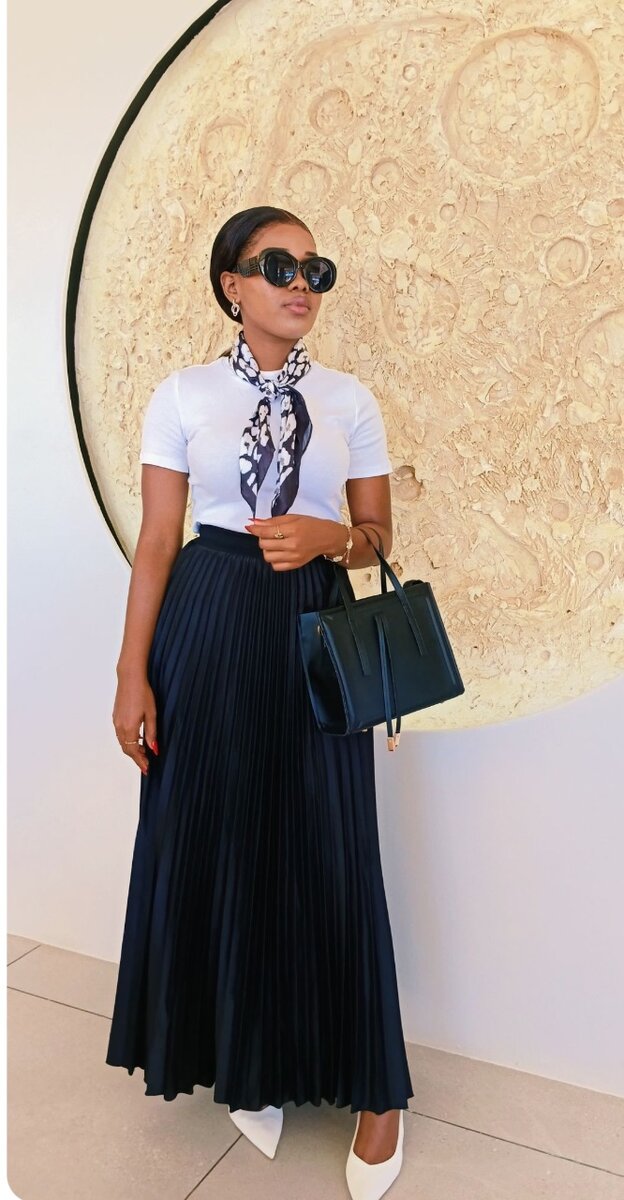 Silk pleated skirt