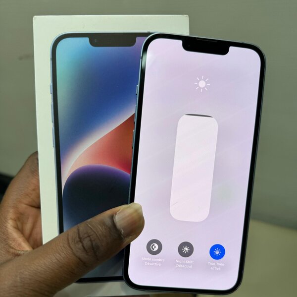 iPhone 14 simple