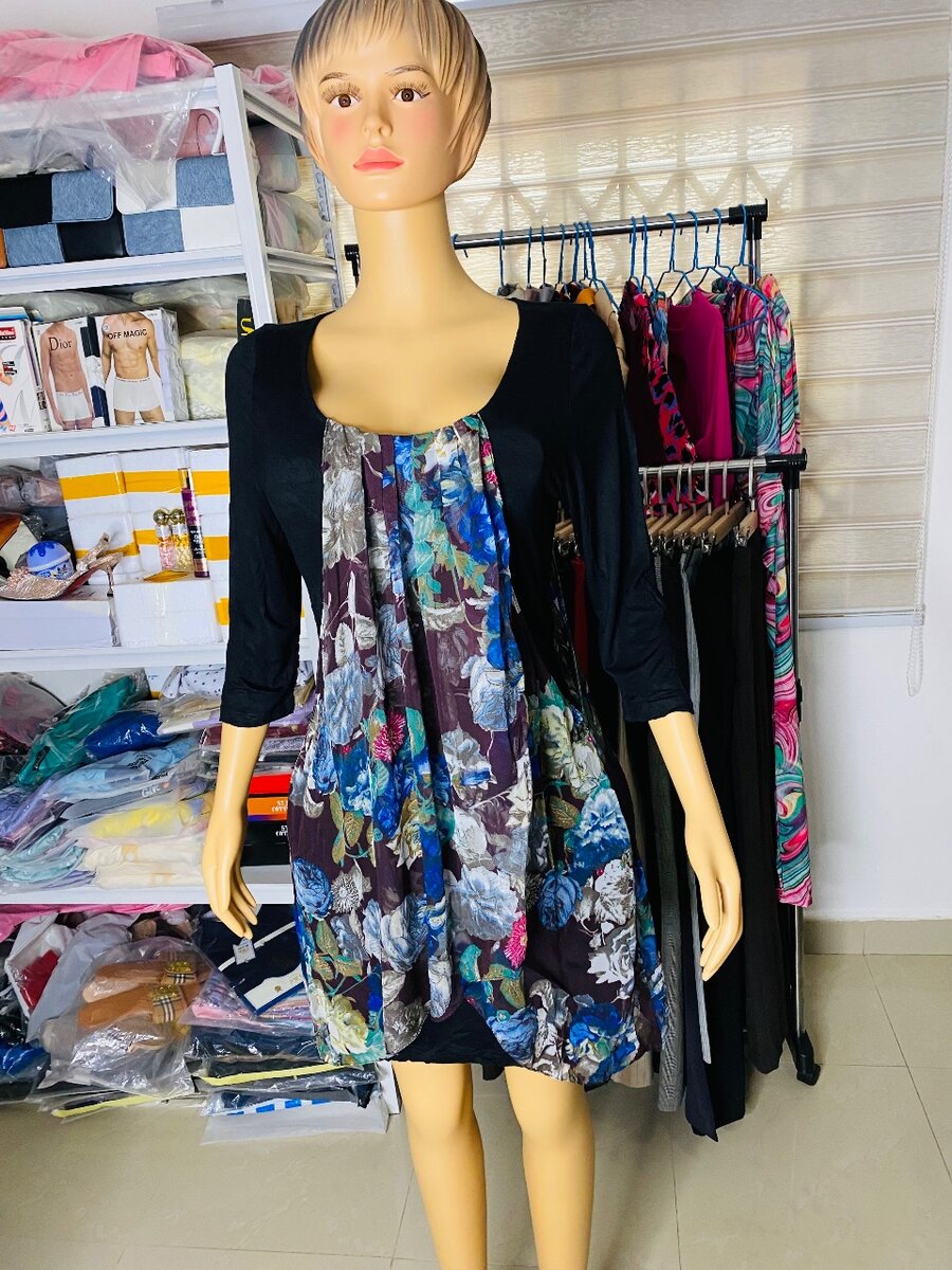 Ladies dress